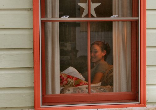 LeakeyTX - My Baby in the Window