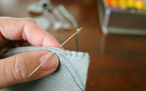 Felt Mouse Tutorial - Evenly Spaced Stitches are Key